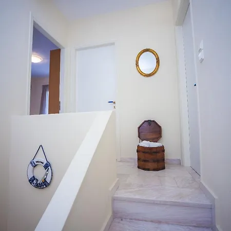 Hotel Elounda Theo Bart 3*